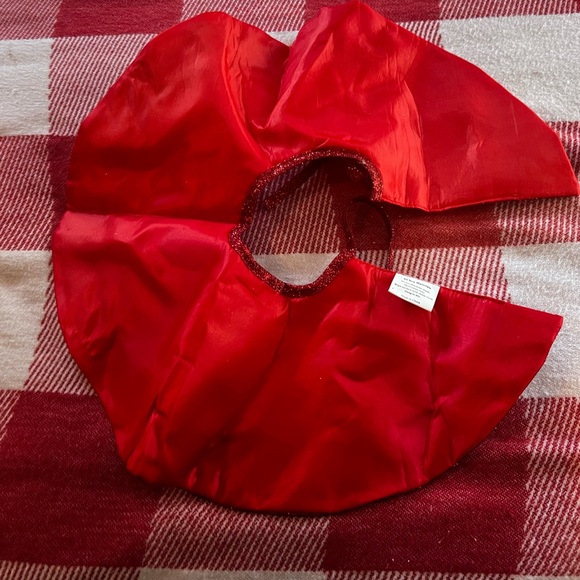 This Tiny 17inch Miniature Satin Tree Skirt with Glitter Snowflake Border in red - Picture 4 of 8